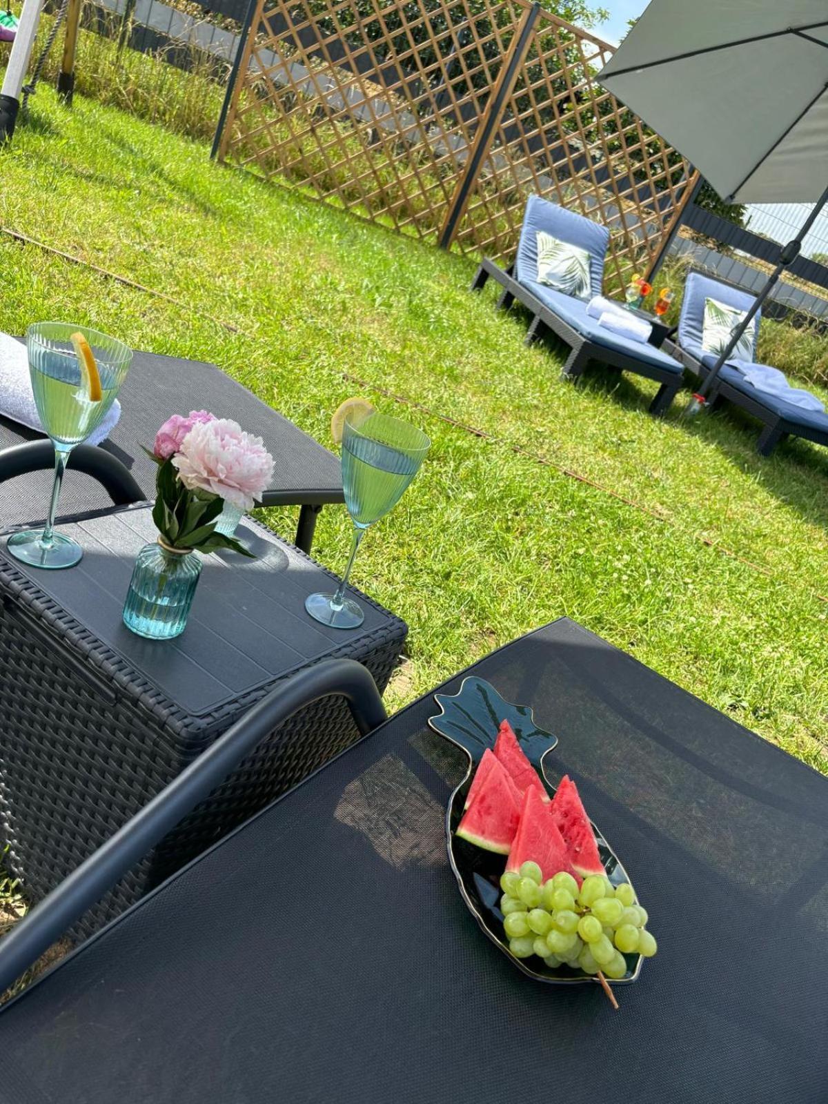Jej I Jego - Eleganckie Domki Z Balia Na Wylacznosc Niewiesze Kültér fotó